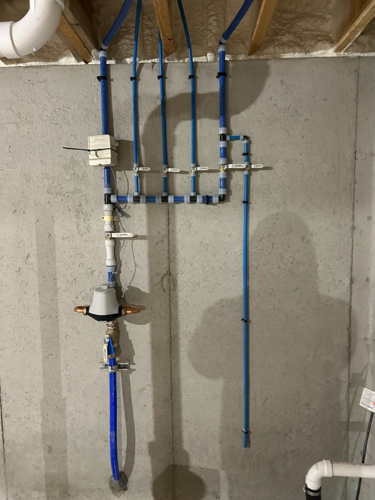 PEX water supply manifold system